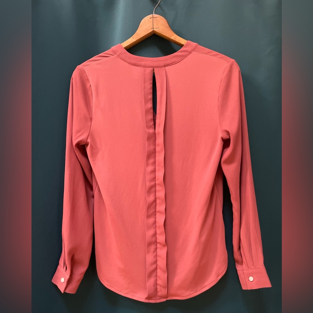 XXSP Ann Taylor Dark Pink Top